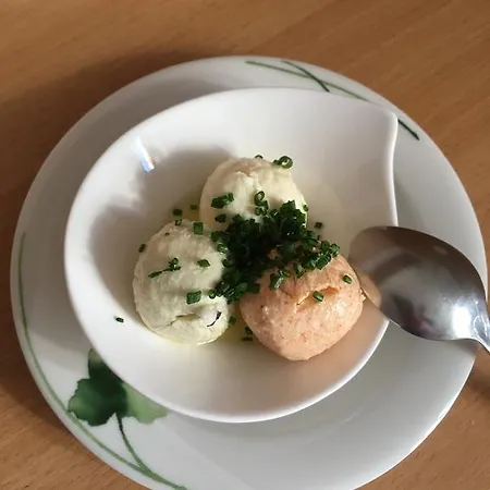 Privatunterkunft Winzerhof Familie Kloeckl *